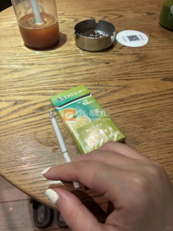 迪宝路(哈密瓜双爆珠)相册